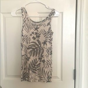 Medium floral tank